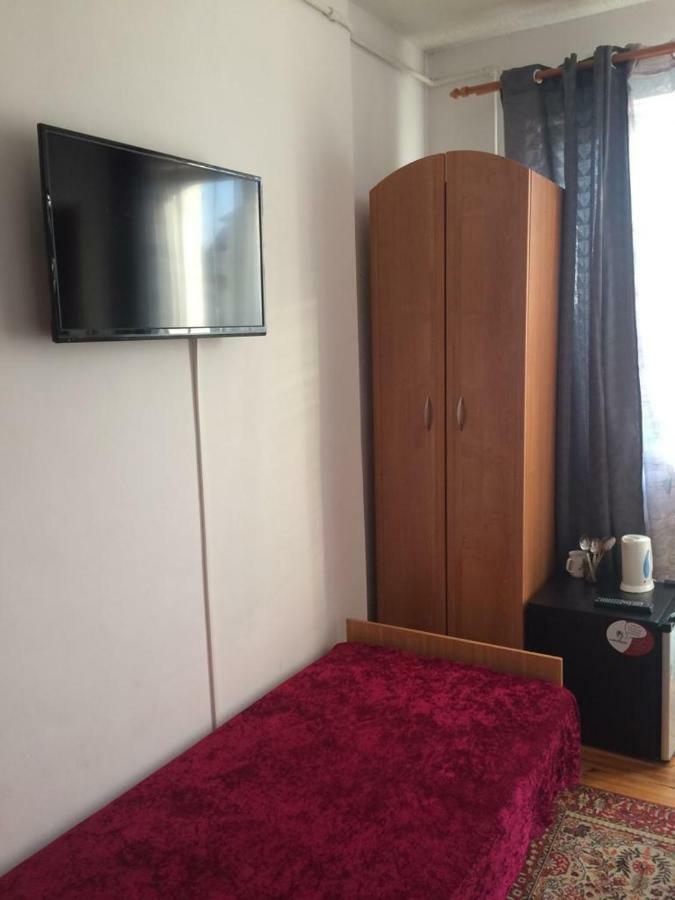 Pokoje Goscinne Миелно Екстериор снимка
